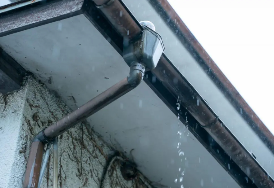 雨漏り修理・雨どい掃除